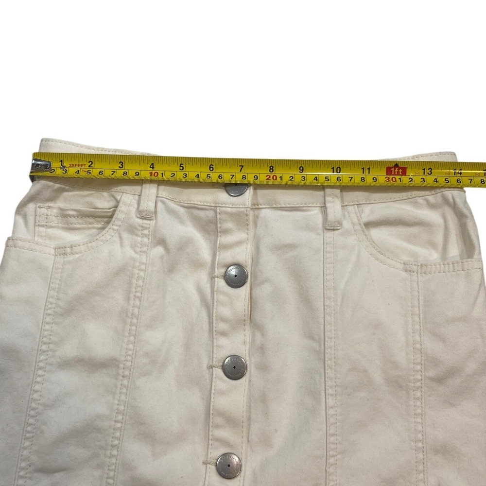 BCBGeneration Womens White Denim Button Front Mini Skirt Size 6 Stretch Cotton - Picture 9 of 9